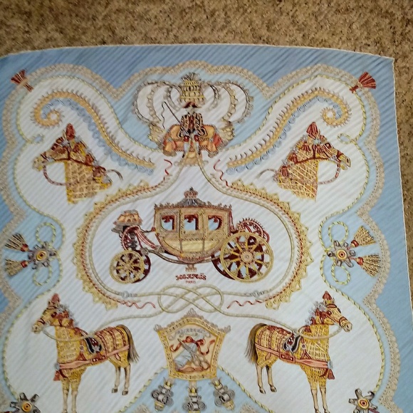 Hermes Accessories - HERMES Vintage Blue Claudia Paperoles Pleat Scarf